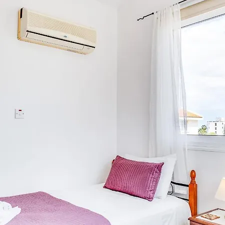 Sunnyside Mandali By Ezoria *