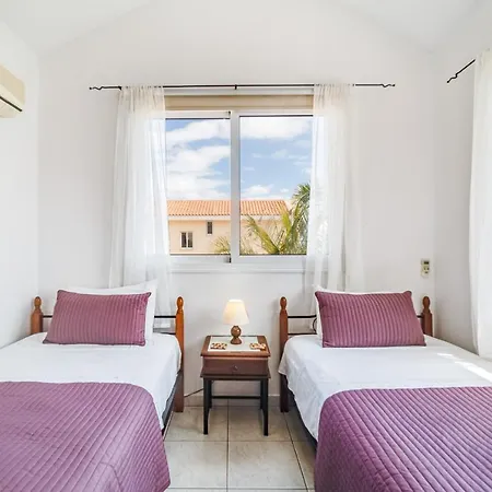 Sunnyside Mandali By Ezoria プロタラス