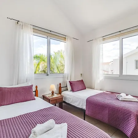 ヴィラ Sunnyside Mandali By Ezoria プロタラス